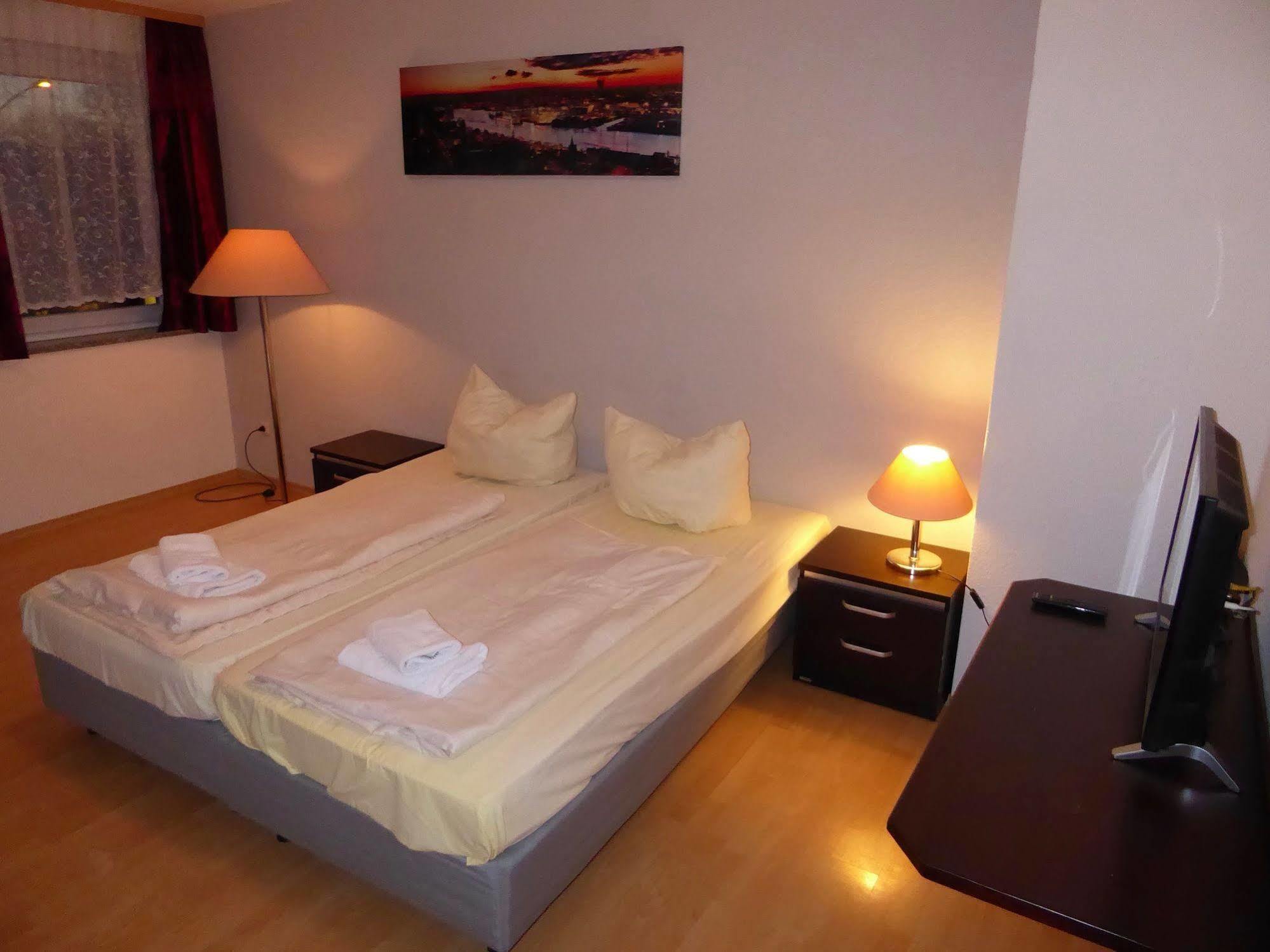 Boardinghouse Mundsburg Aparthotel Hamburg Eksteriør bilde